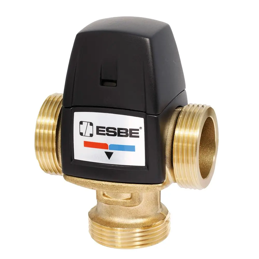Mischautomatik von ESBE mit schwarzem Kopf und Messinganschlüssen, ausgestattet mit einem farbigen Symbol für die Temperaturregelung.